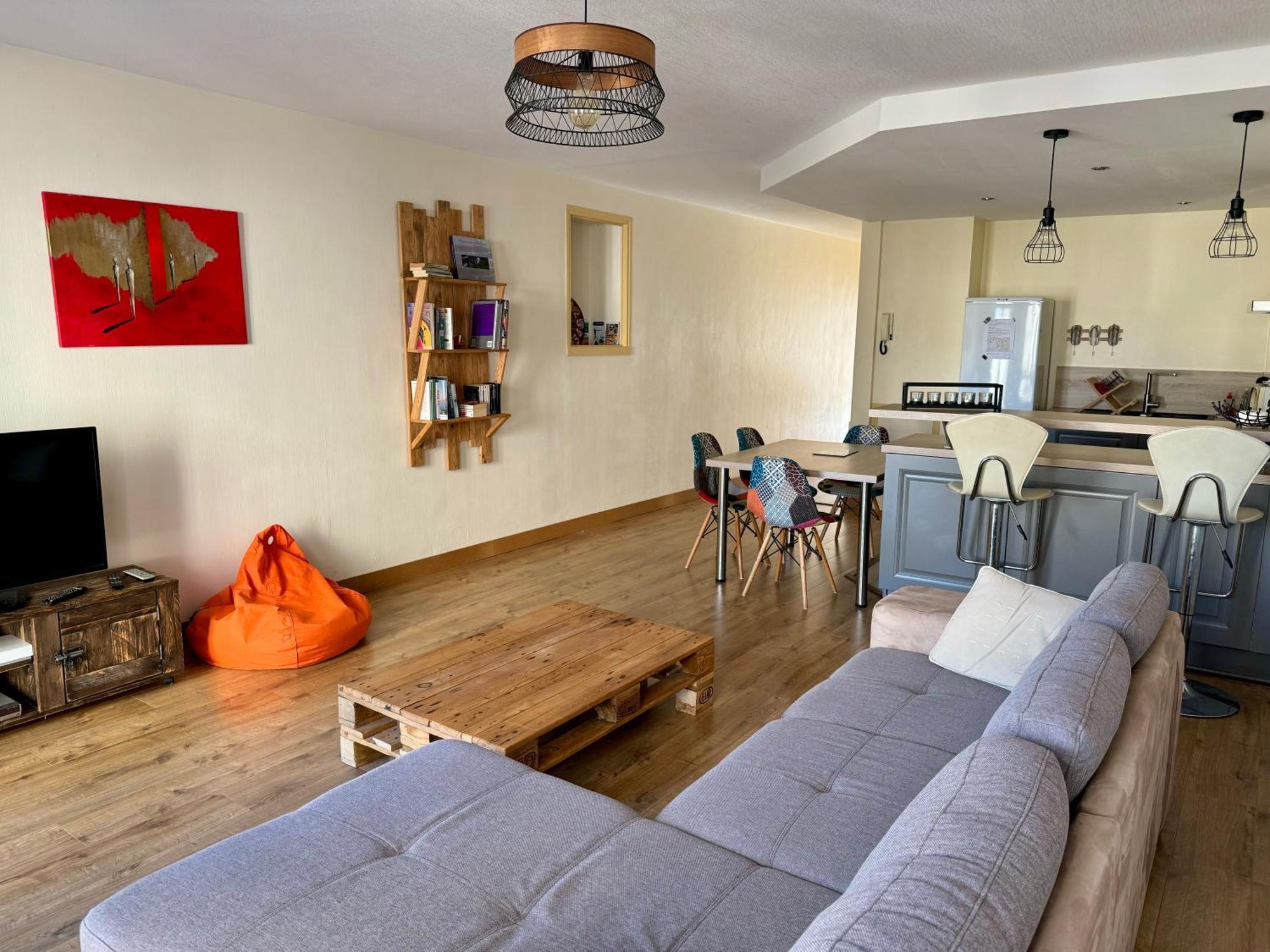 Vue Imprenable Sur La Mairie Apartment วานส์ ภายนอก รูปภาพ